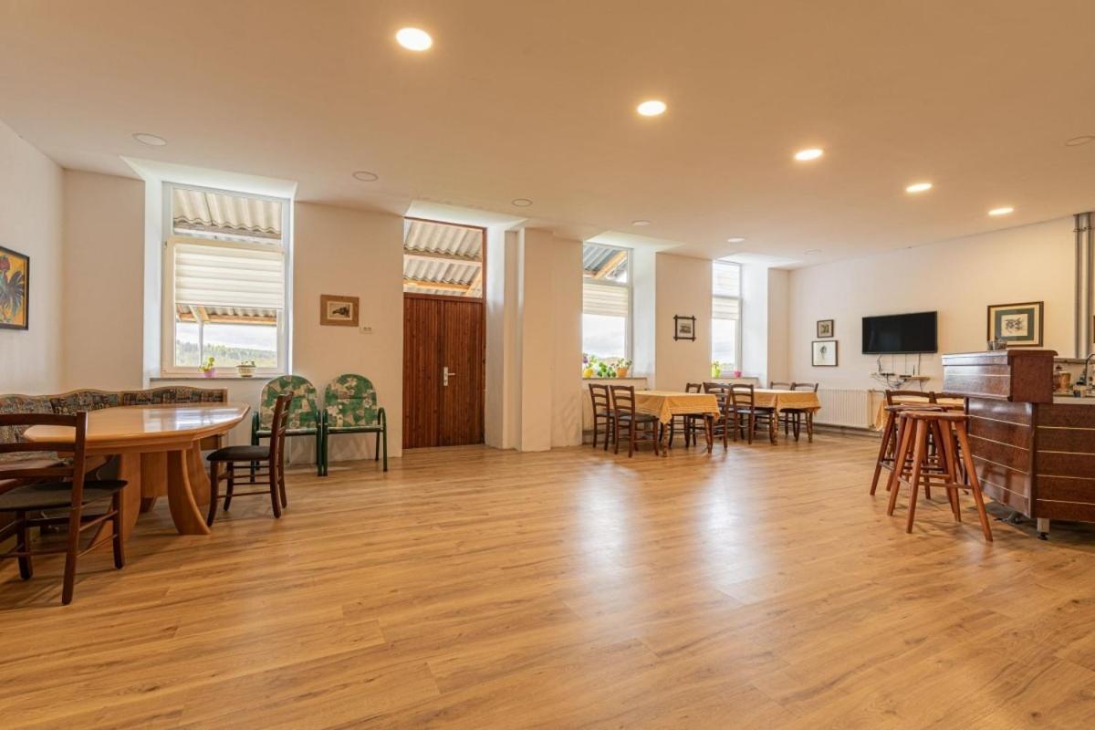 Apartma Sveti Duh Nova Vas  エクステリア 写真